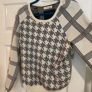 Anthropologie Houndstooth Sweater Size Large EUC